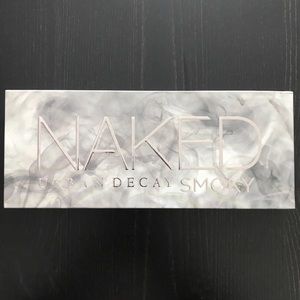 Urban Decay Naked Smoky Palette